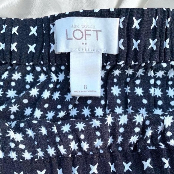 Ann Taylor LOFT patterned wrap style A line mini skirt - Picture 4 of 5